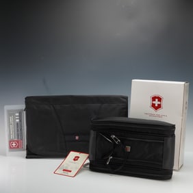 2pc Victorinox Swiss Army Large Pak Master and 3 Zip Travel Kit