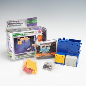 Transformers G1 Greasepit Micromaster Battle Station