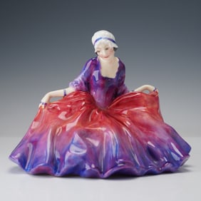 Royal Doulton Rare Colorway Figurine, Polly Peachum/ Lady Fayre HN1265