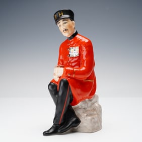 Coalport London Heritage Figurine, Chelsea Pensioner