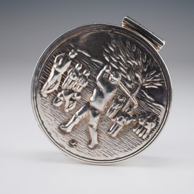 925 Silver Hand Chased Pill Box with Golf Scene on the Cover