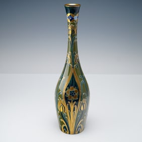 Macintyre by William Moorcroft Green and Gilt Vase