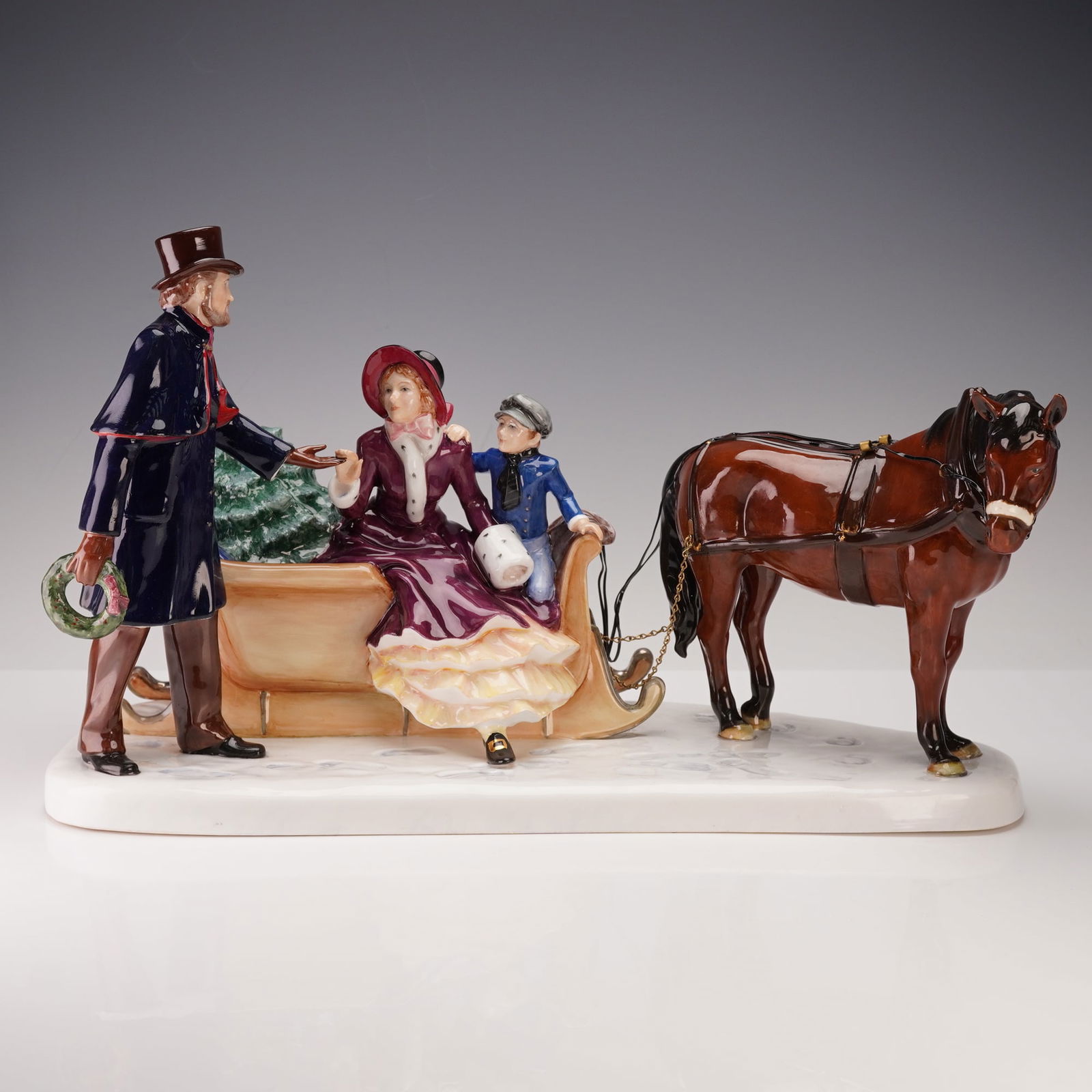 Royal Doulton Prototype Colorway Figurine, Glad Tidings (1 of 7)