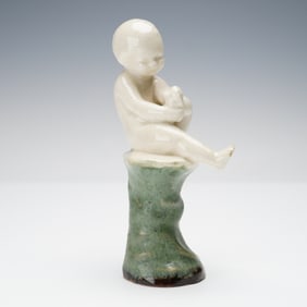 Royal Doulton Stoneware Figurine, This Little Pig Child Study H49