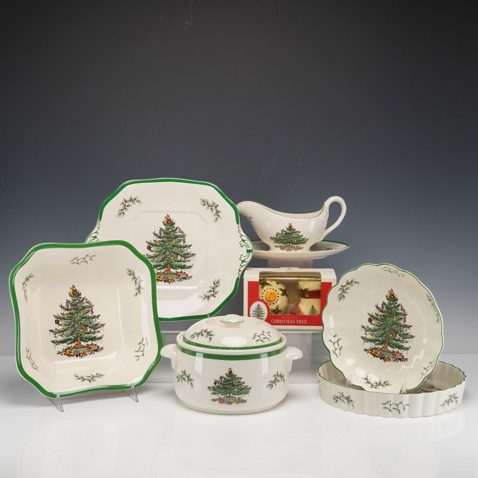 7pc Spode Earthenware Serving Collection, Christmas Tree (1 of 10)