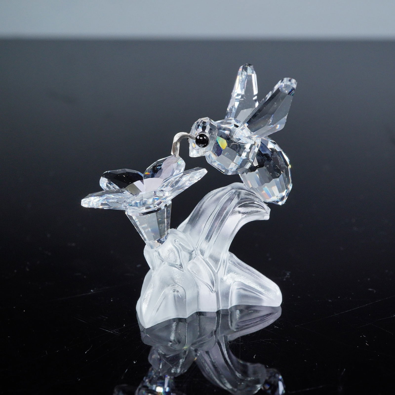 Swarovski Figurine 166184 Hummingbird with Flower (1 of 6)