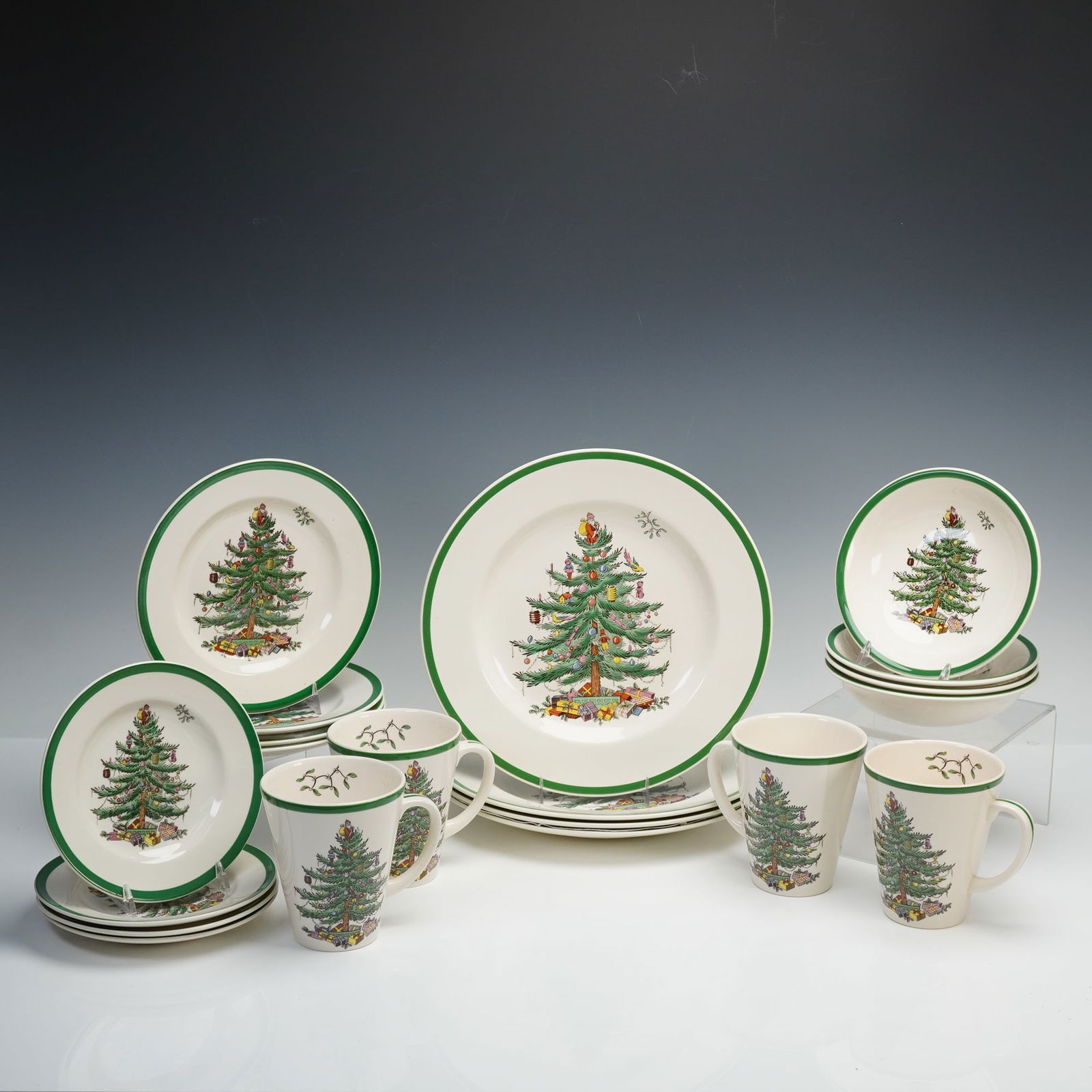 20pc Spode Christmas Tree Dinnerware Set- Service for 4 (1 of 7)