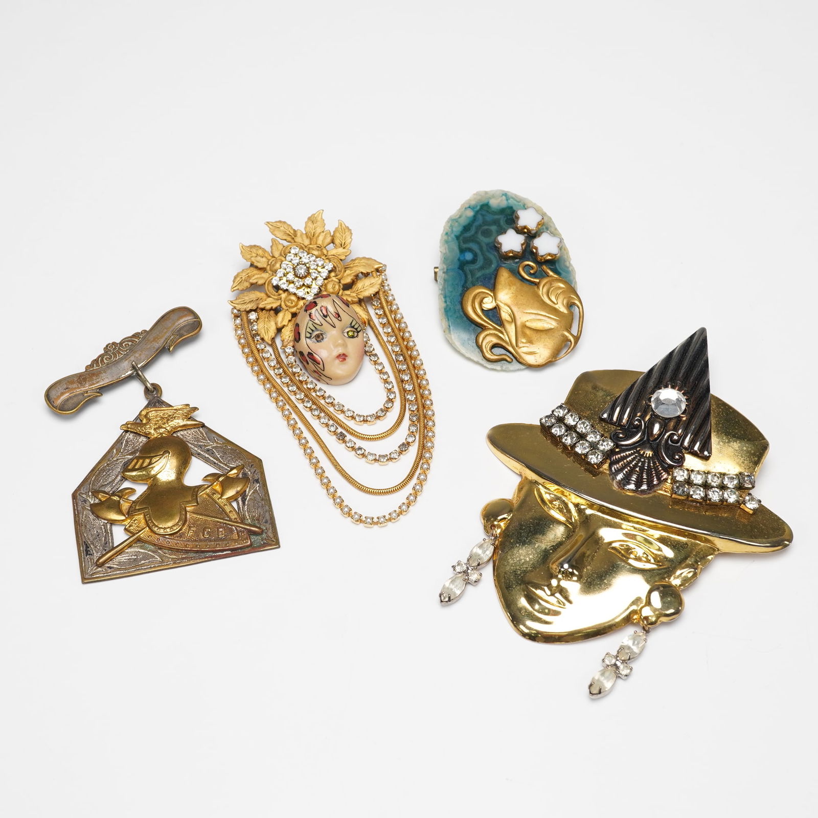 4pc Gold-tone Metal and Rhinestone Art Deco and Figural Brooch Lot (1 of 9)