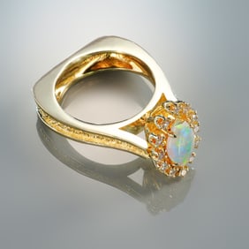 14k Gold Opal and 0.25ctw Diamond Ring