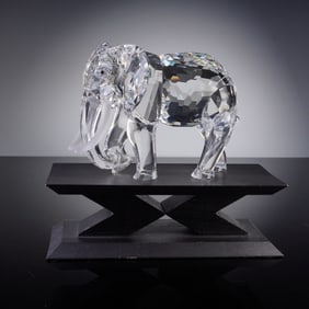 Swarovski Crystal Figurine, Elephant from Inspiration Africa with Base