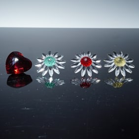 4pc Swarovski Crystal Gift Renewal Figurines, Marguerites and Red Heart