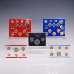 4pc U.S. Mint 1976, 1990, and 2010 Denver and Philadelphia Coin Sets