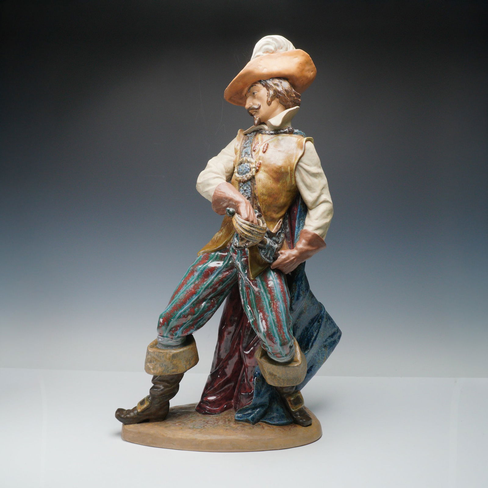 Lladro Gres Porcelain Sculpture, Swordsman-Musketeer 01012059 (1 of 5)