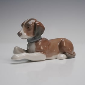 Lladro Porcelain Figurine, Relaxing 1005349