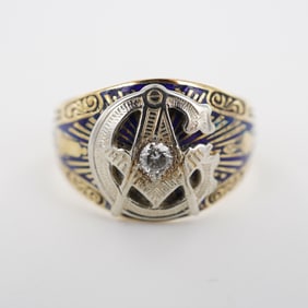 14K Gold Diamond and Enamel Past Master Masonic Ring