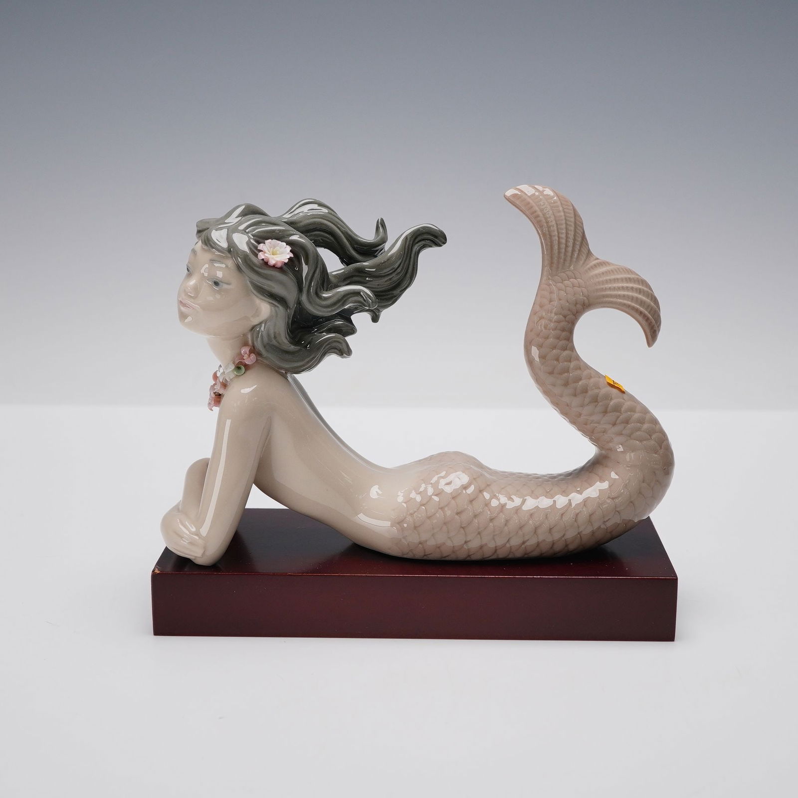 Lladro Porcelain Figurine with Base, Fantasy 1001414 (1 of 4)