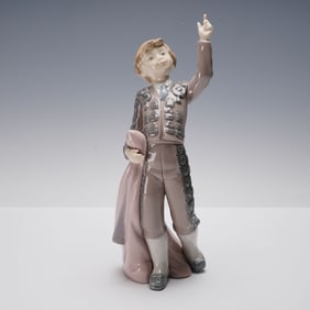 Lladro Porcelain Figurine, A Victory 1005116