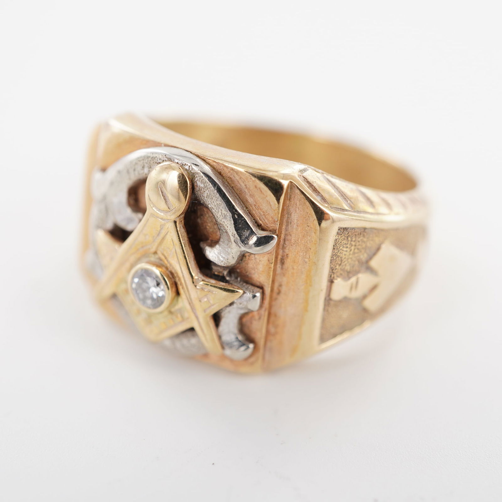 10K Gold Diamond 3rd Degree Masonic Ring (1 of 6)