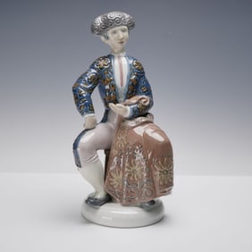 Lladro Porcelain Figurine, Seated Torero 01001162
