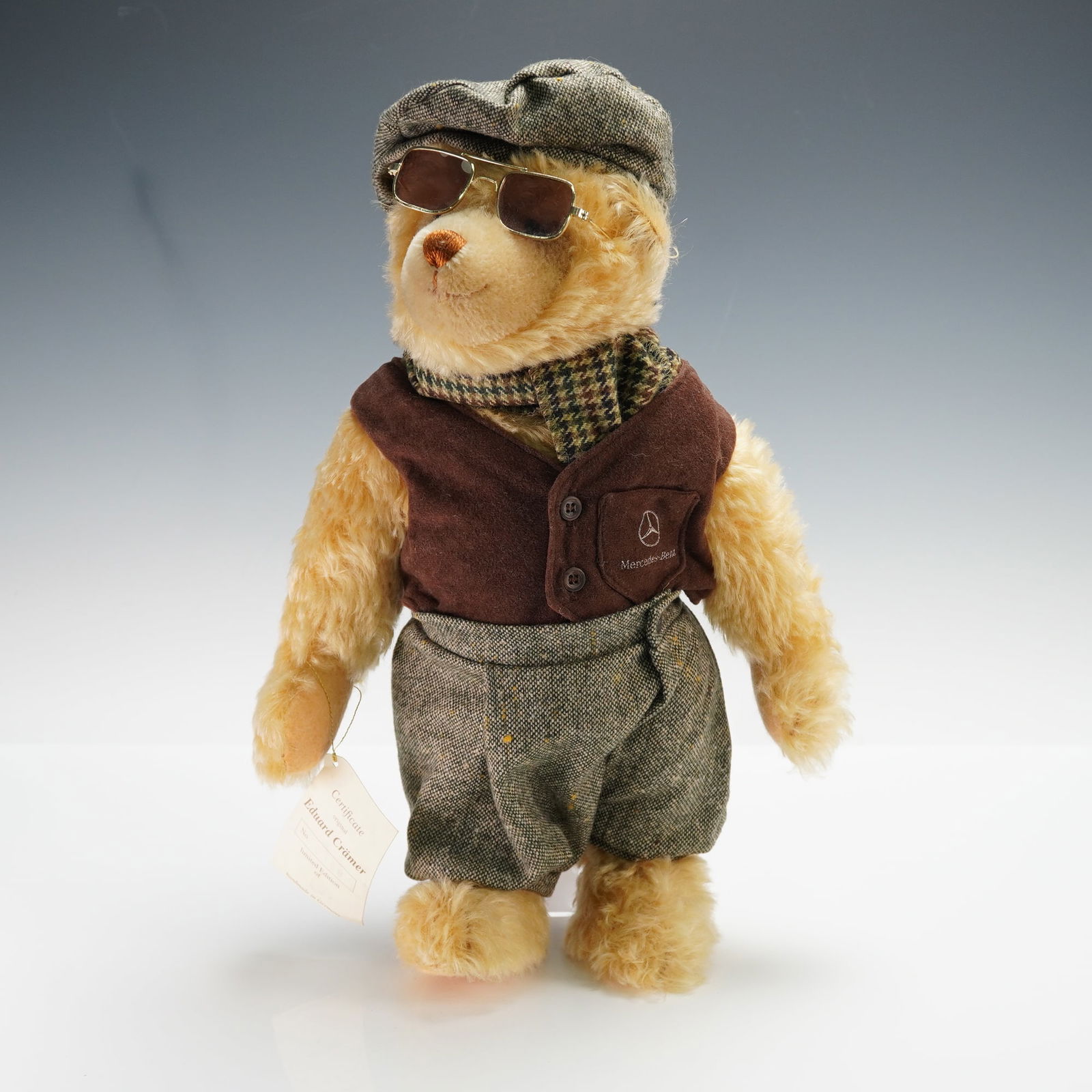 Eduard Cramer Bear, Mercedes Benz (1 of 5)