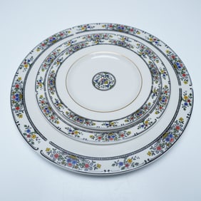 3pc Royal Doulton Fine China Plates, Tavistock T.C.1112