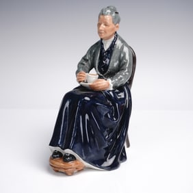 Royal Doulton Figurine, Cup of Tea HN2322