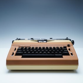 Sears Commentator I Electric Typewriter with Case