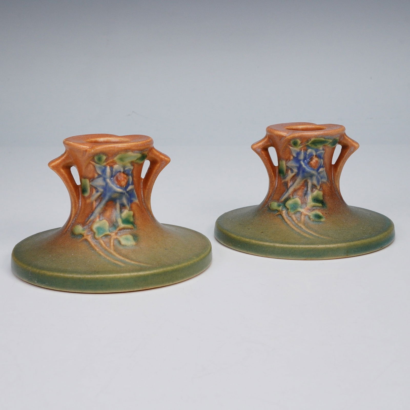 Pair of Roseville Pottery Candleholders, Columbine (1 of 3)