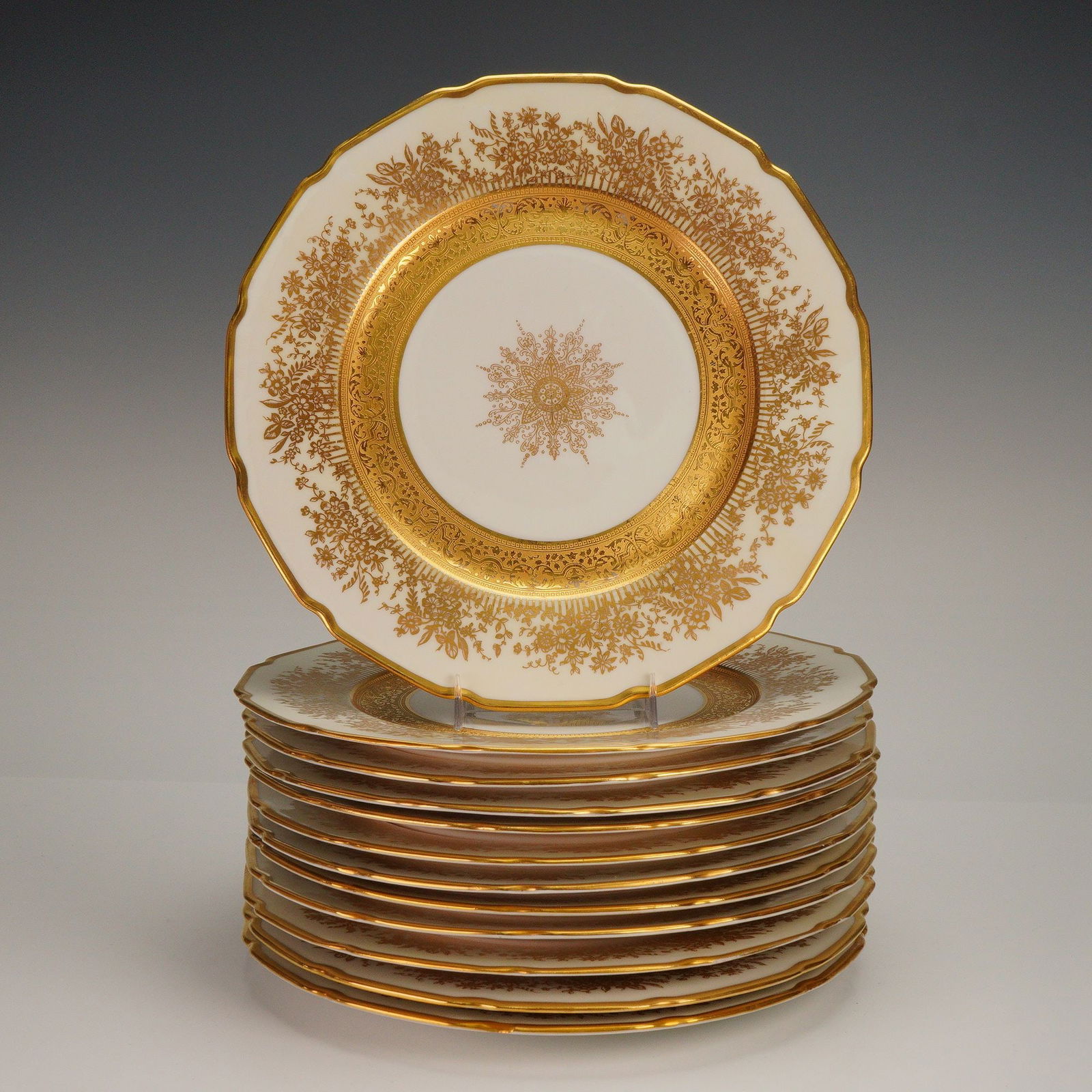 12pc T&V Limoges Warrin Gilt Porcelain Service Plates (1 of 4)