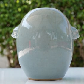 Chinese Ware Ceramic Double-Handle Vase