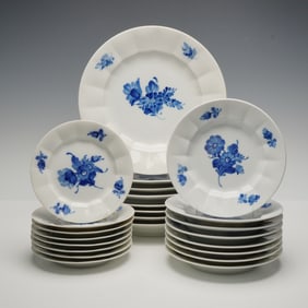 24pc Royal Copenhagen Porcelain Dinnerware Plates, Blue Flowers