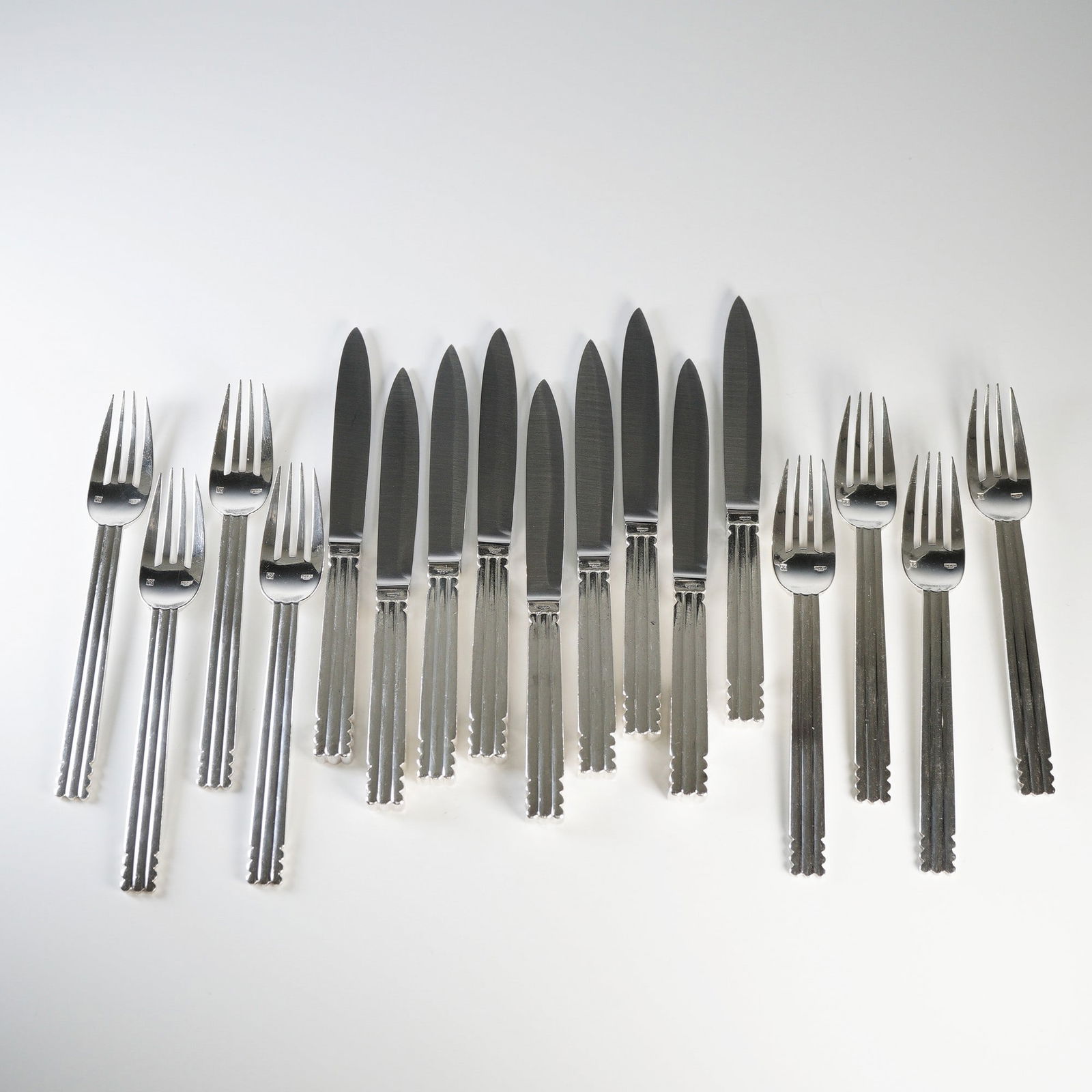17pc Puiforcat Silver Plated Dinner Knives and Forks, Nantes (1 of 4)