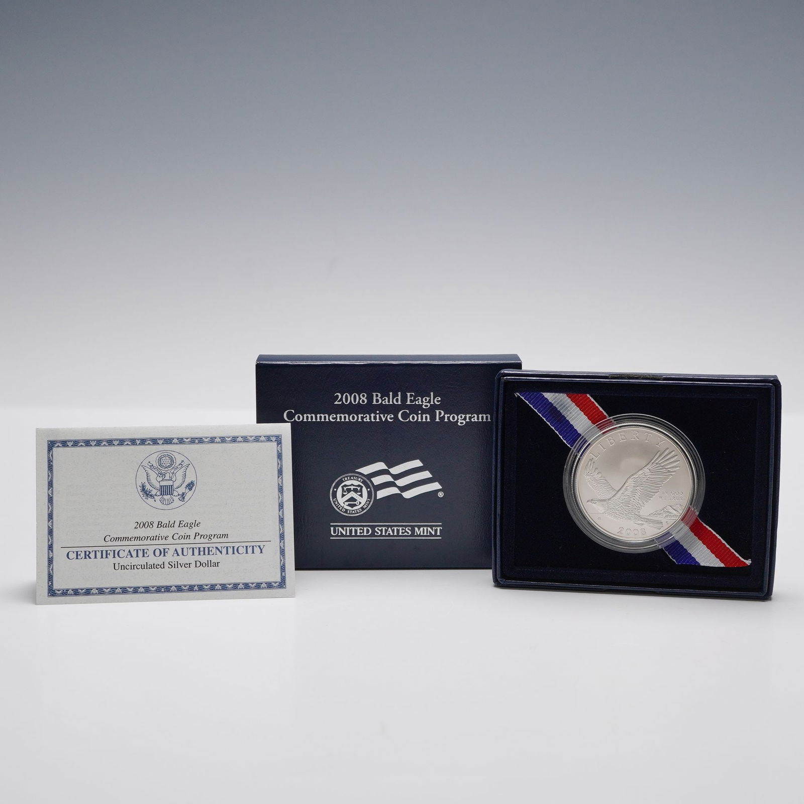 2008-P United States Mint Bald Eagle Uncirculated Silver Dollar (1 of 3)