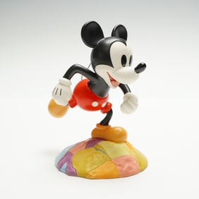 Walt Disney Classics Figurine, Millennium Mickey On Top of the World