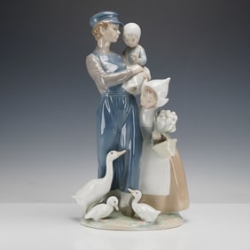 Lladro Porcelain Figurine, Dutch Children 1004974