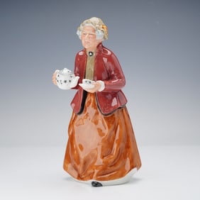 Royal Doulton Figurine, Teatime HN2255