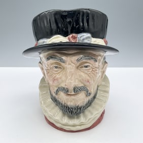 Beefeater ER D6206 - Large - Royal Doulton Character Jug