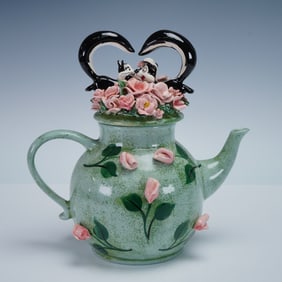 Laraine Eggleston Warner Bros. Lidded Rose Teapot, Pepe and Penelope