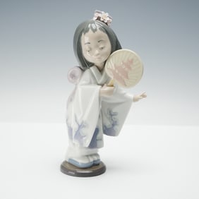 Lladro Porcelain Figurine, Oriental Beauty 01006232