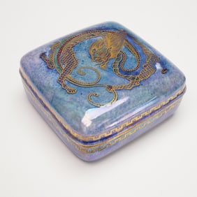 Wedgwood Fairyland Lustre Covered Box, Cruel Dragon Z4829