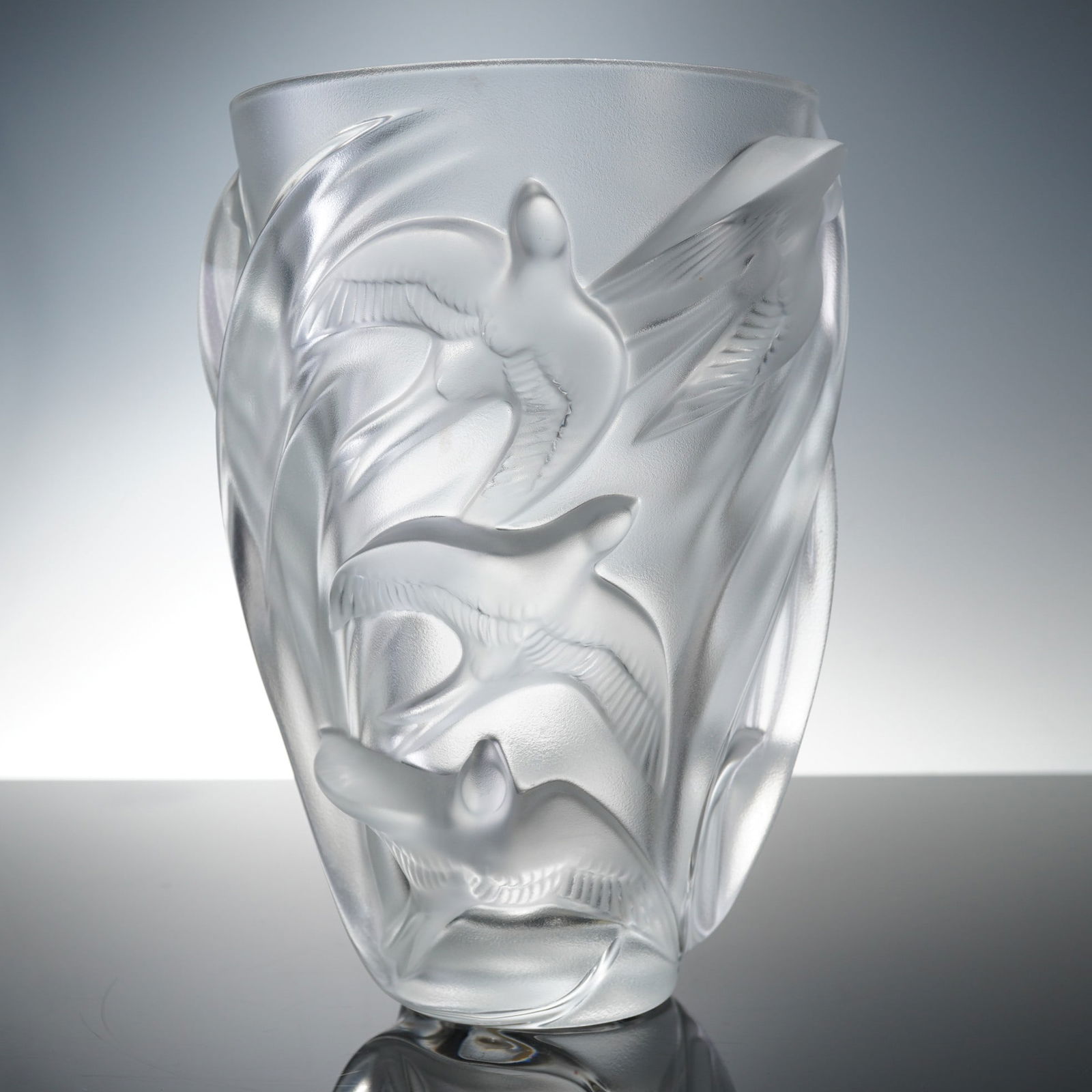 Lalique Frosted Crystal Vase, Martinets Swallow (1 of 8)