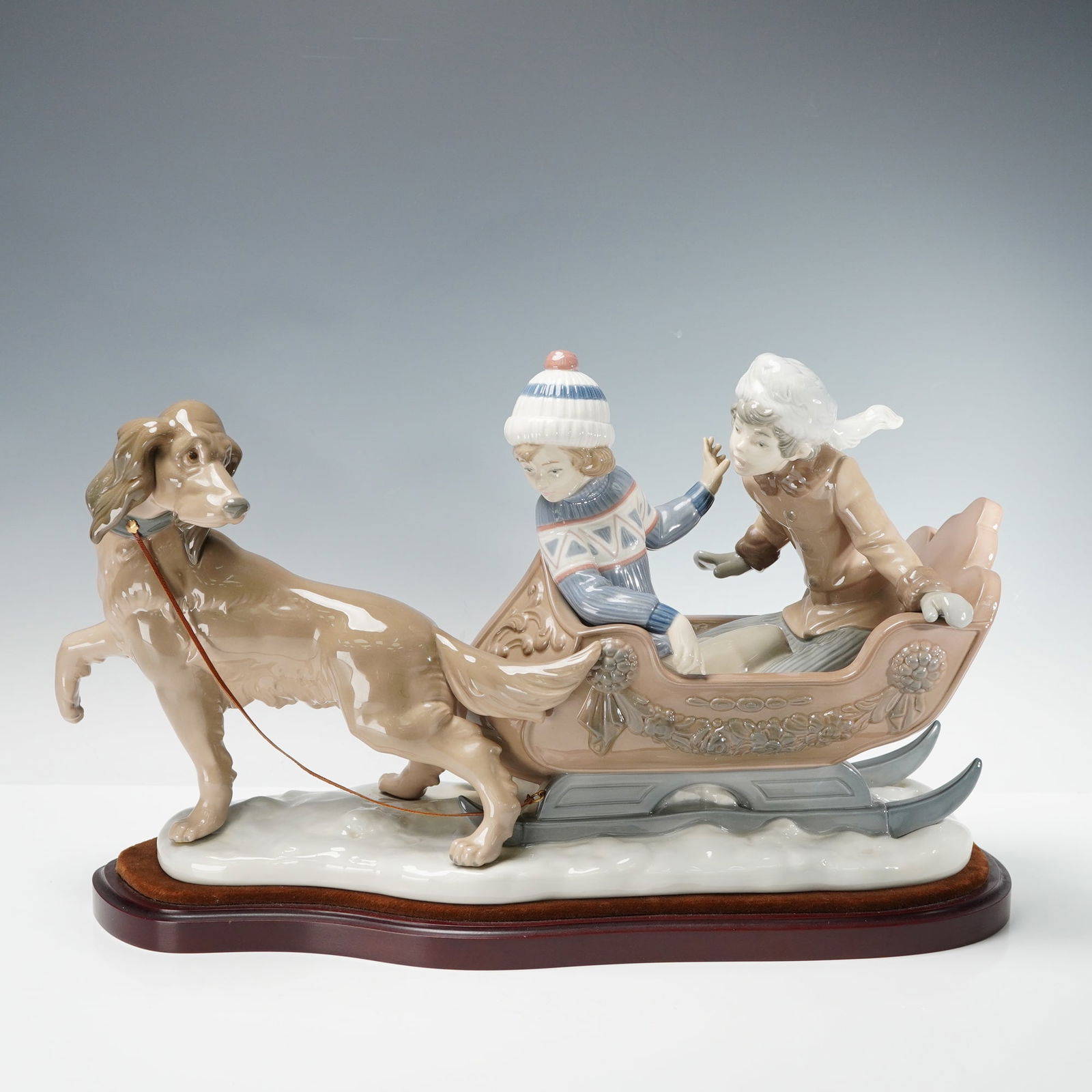 Lladro Porcelain Sculpture with Base, Sleigh Ride 1005037 (1 of 3)