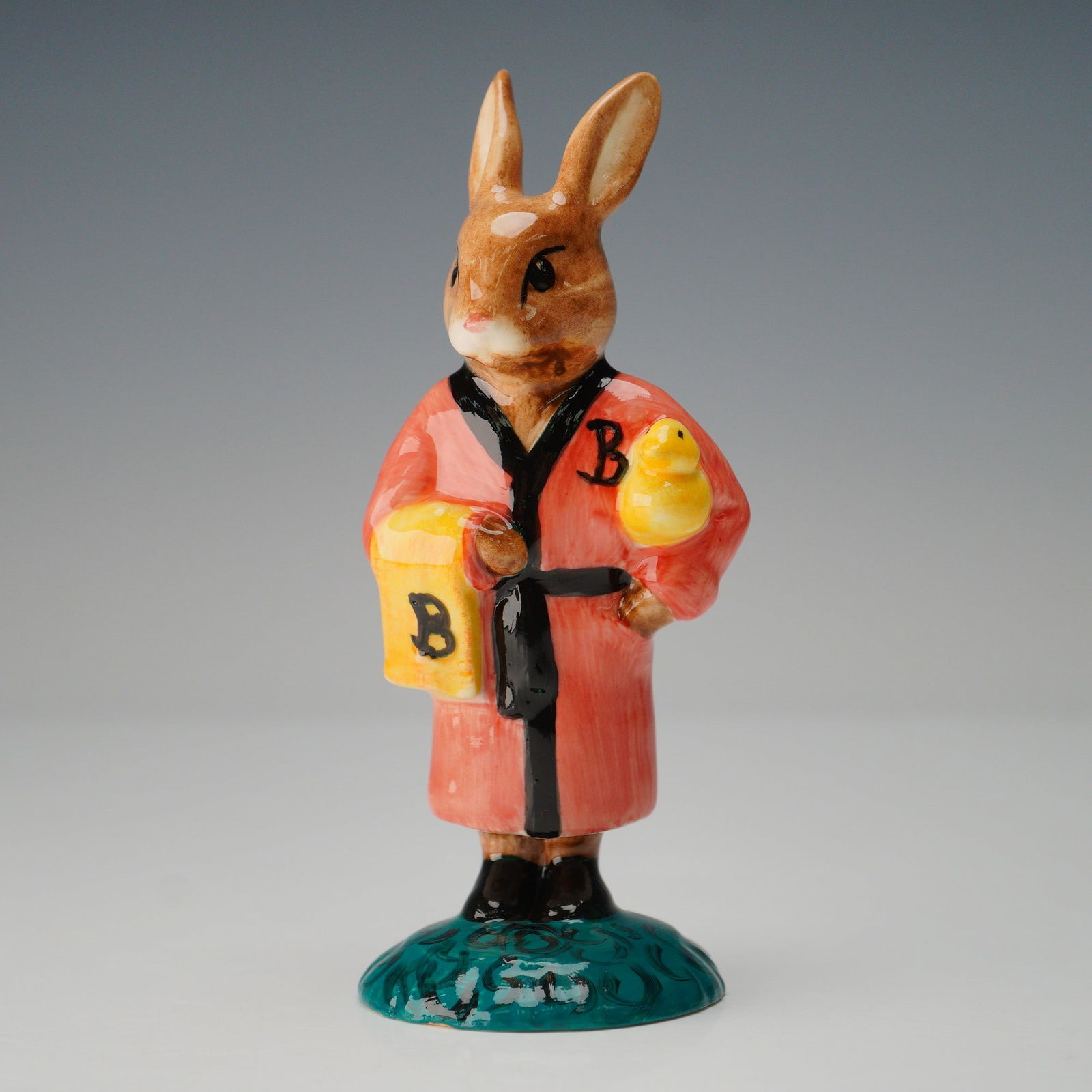 Royal Doulton Bunnykins Prototype Colorway Figurine, Bathtime DB148 (1 of 5)