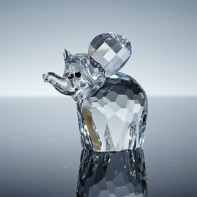 Swarovski Crystal Figurine, Elephant Large with Frosted Tail 015169