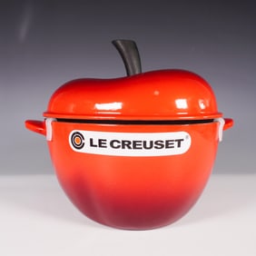 Le Creuset Disney Snow White Apple Cocotte with Original Box