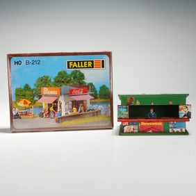 2pc Faller HO B-212 Kiosk Model Kit and Newstand