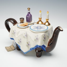 Tony Carter Porcelain Tea Pot, Shabbat Table