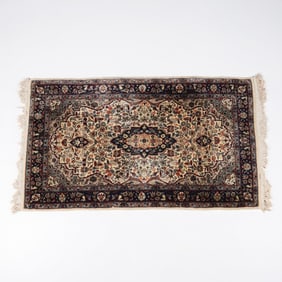 Handwoven Pakistani Wool Oriental Rug