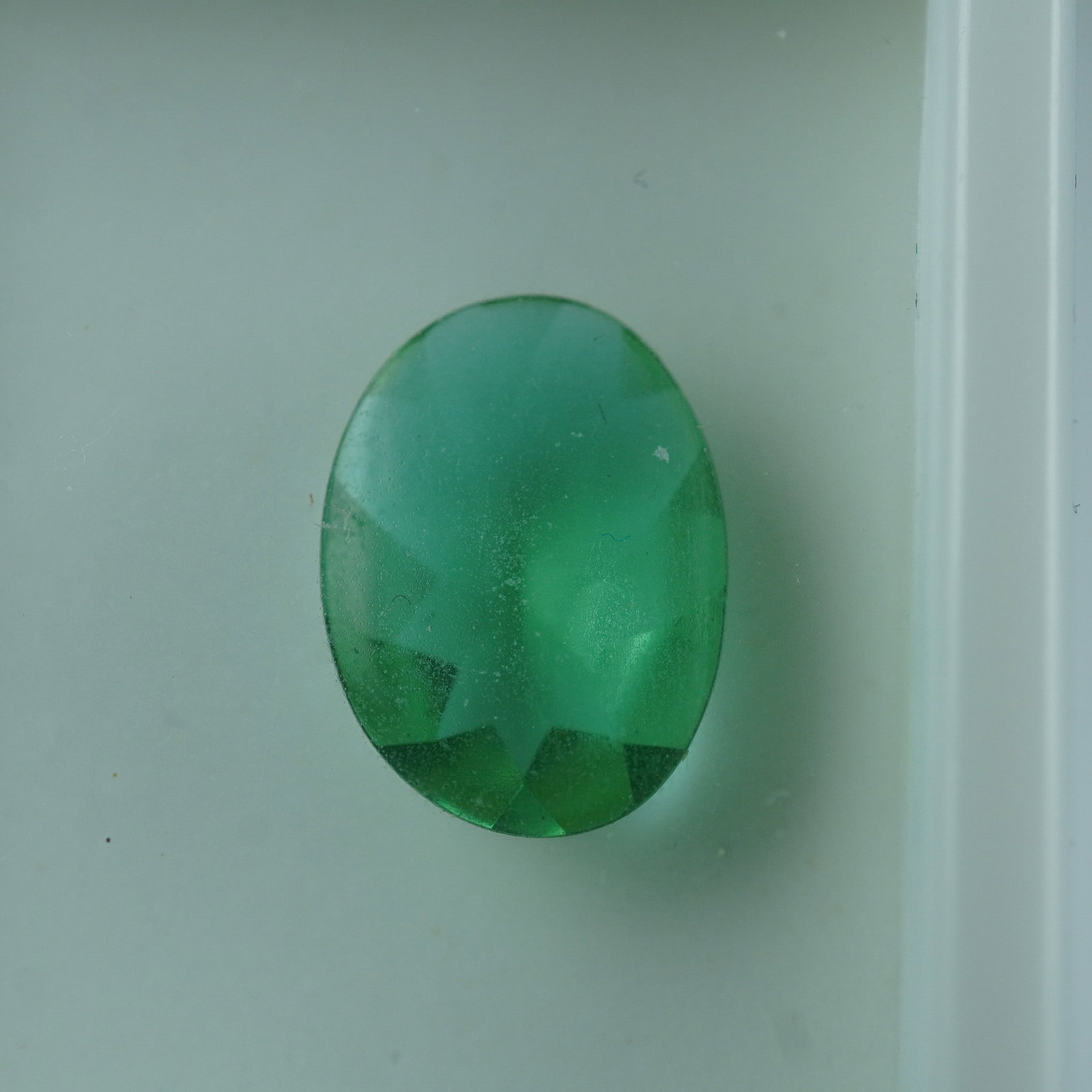 3.00 CT Color-Change Zandrite Oval Cut Gemstone: This stunning Zandrite gemstone features an oval cut and showcases a fascinating color-change effect. Under different lighting conditions, the stone transitions from a vibrant green to shades of purpl