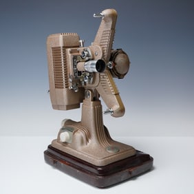 Revere Camera Co. Model P-90 Projector